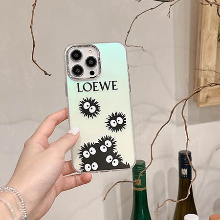 Loewe半透明iPhon15ケース
