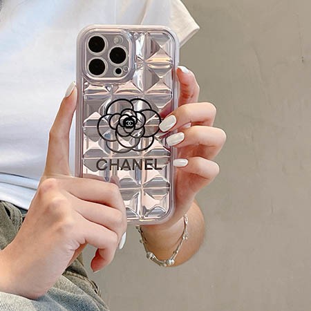 アイフォーン 15 プラス chanel シャネル カバー