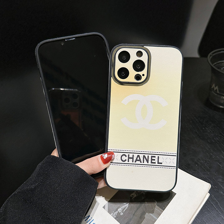 シャネル iphone 15ケース ブランドロゴ