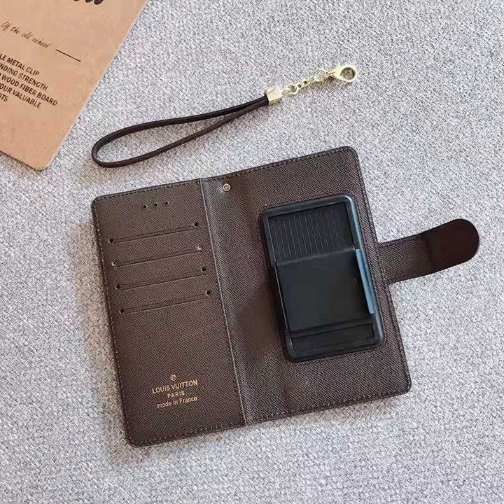 ルイヴィトン 手帳型 アイフォン15 スマホケース
